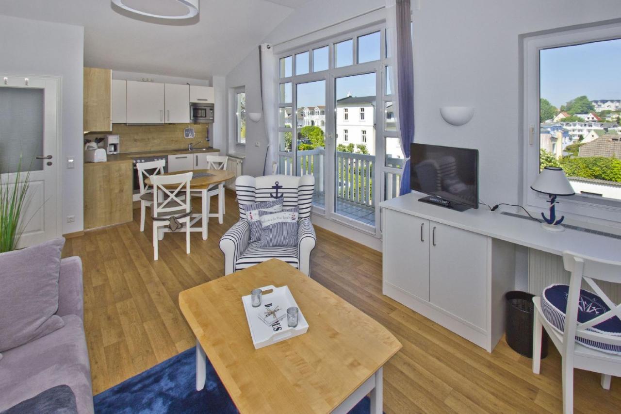 Mit Meerblick Und Balkon, Gratis Nutzung Vom Ahoi Erlebnisbad Und Sauna In Sellin - Meeresblick Fewo 48 奥斯特巴德·哥伦 外观 照片